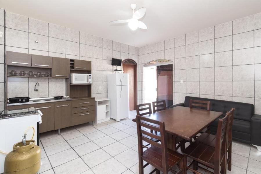 شقة بومبينهاس  في Residencial Ipe Amarelo المظهر الخارجي الصورة