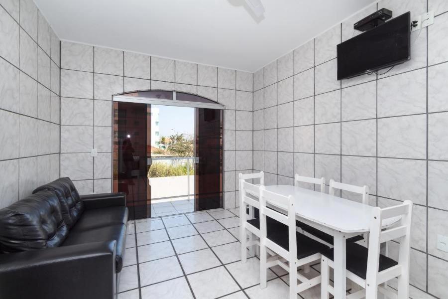 شقة بومبينهاس  في Residencial Ipe Amarelo المظهر الخارجي الصورة
